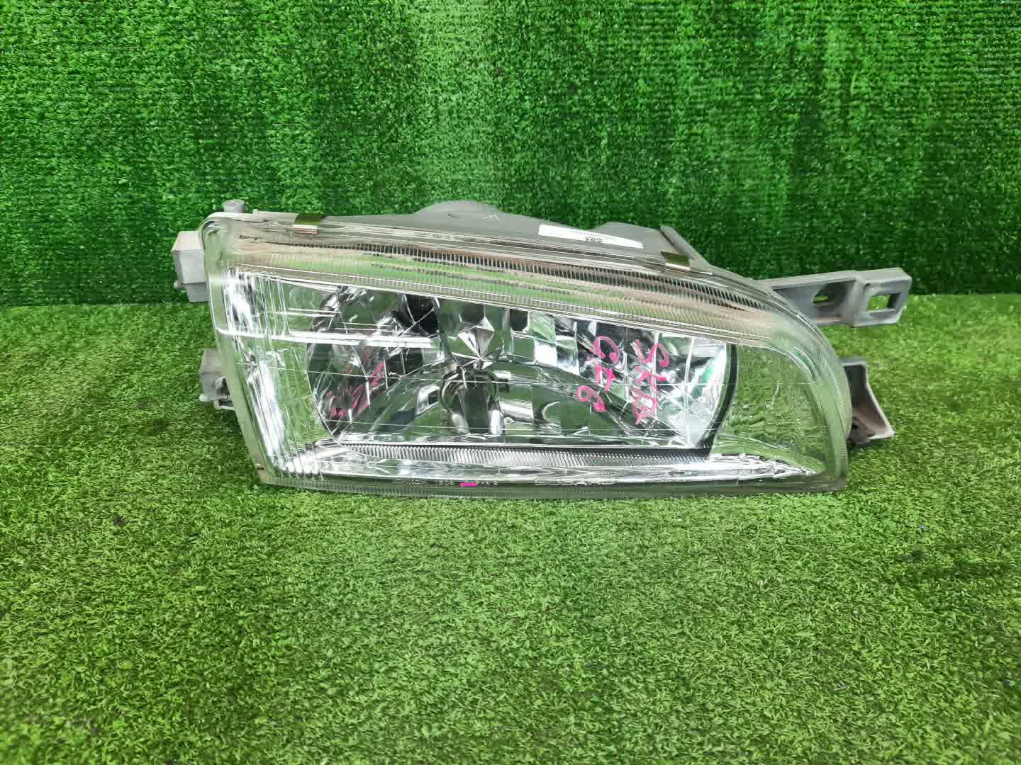 Фара правая передняя SUBARU IMPREZA GC8, GF2, GF3, GF5, GF8, GF1, GF4, GC1, GF6, GC4, GC6 1 ракурс