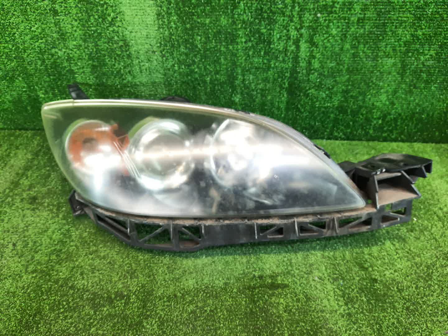 Фара правая передняя MAZDA AXELA, MAZDA 3, 3 BK5P, BK3P, BKEP, BK 1 ракурс