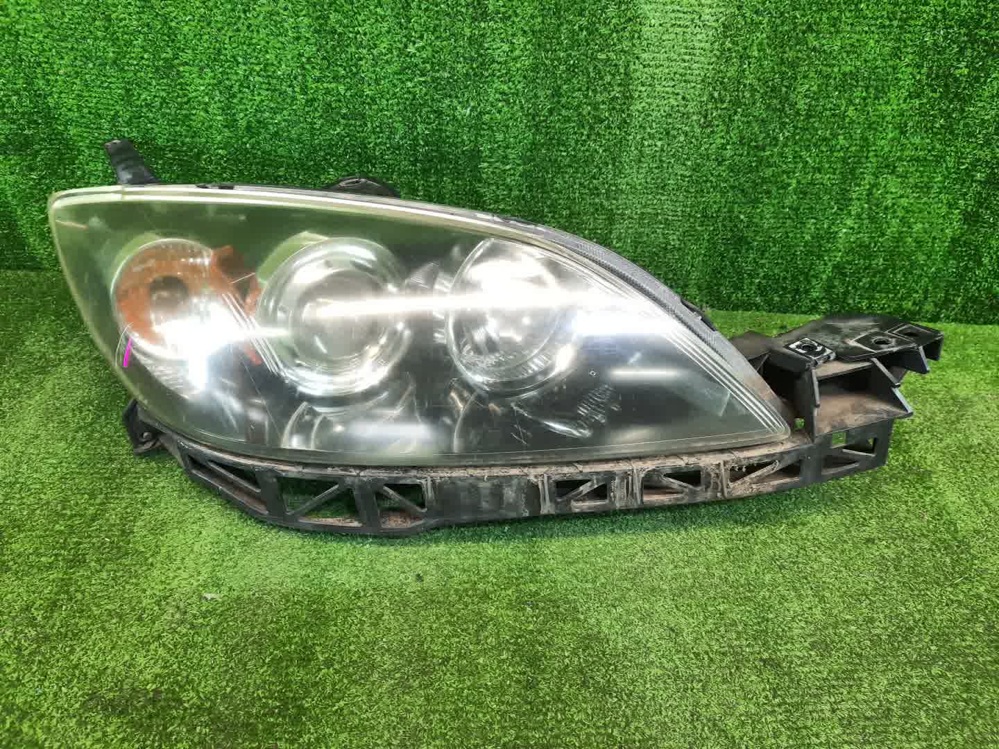 Фара правая передняя MAZDA AXELA, MAZDA 3, 3 BK5P, BK3P, BKEP, BK 1 ракурс
