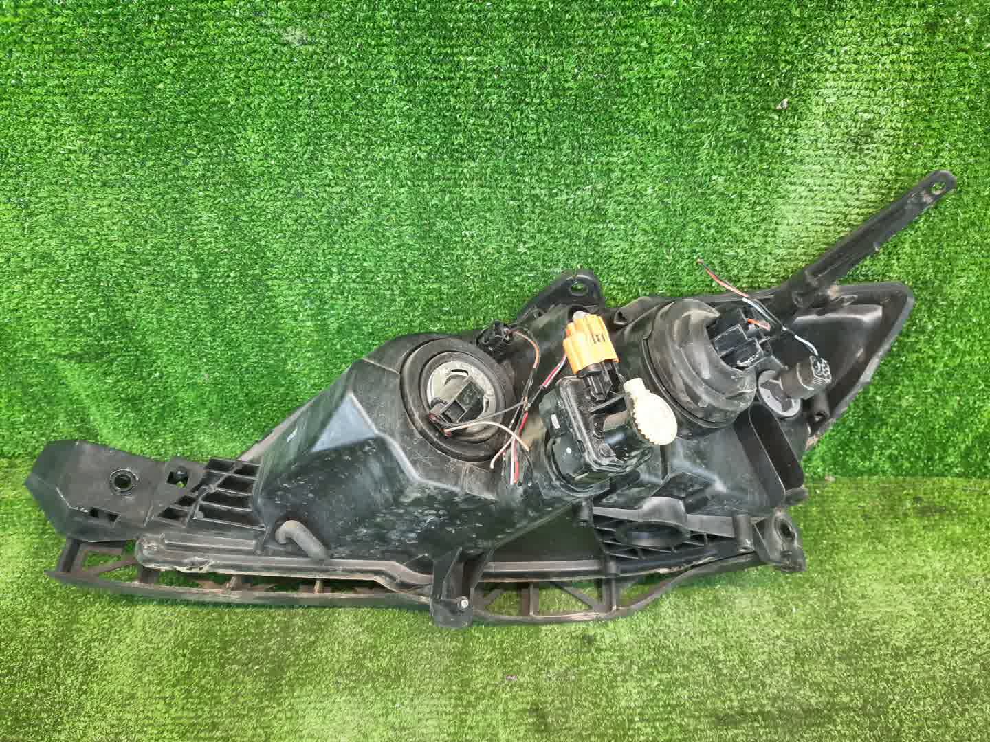 Фара правая передняя MAZDA AXELA, MAZDA 3, 3 BK5P, BK3P, BKEP, BK 3 ракурс