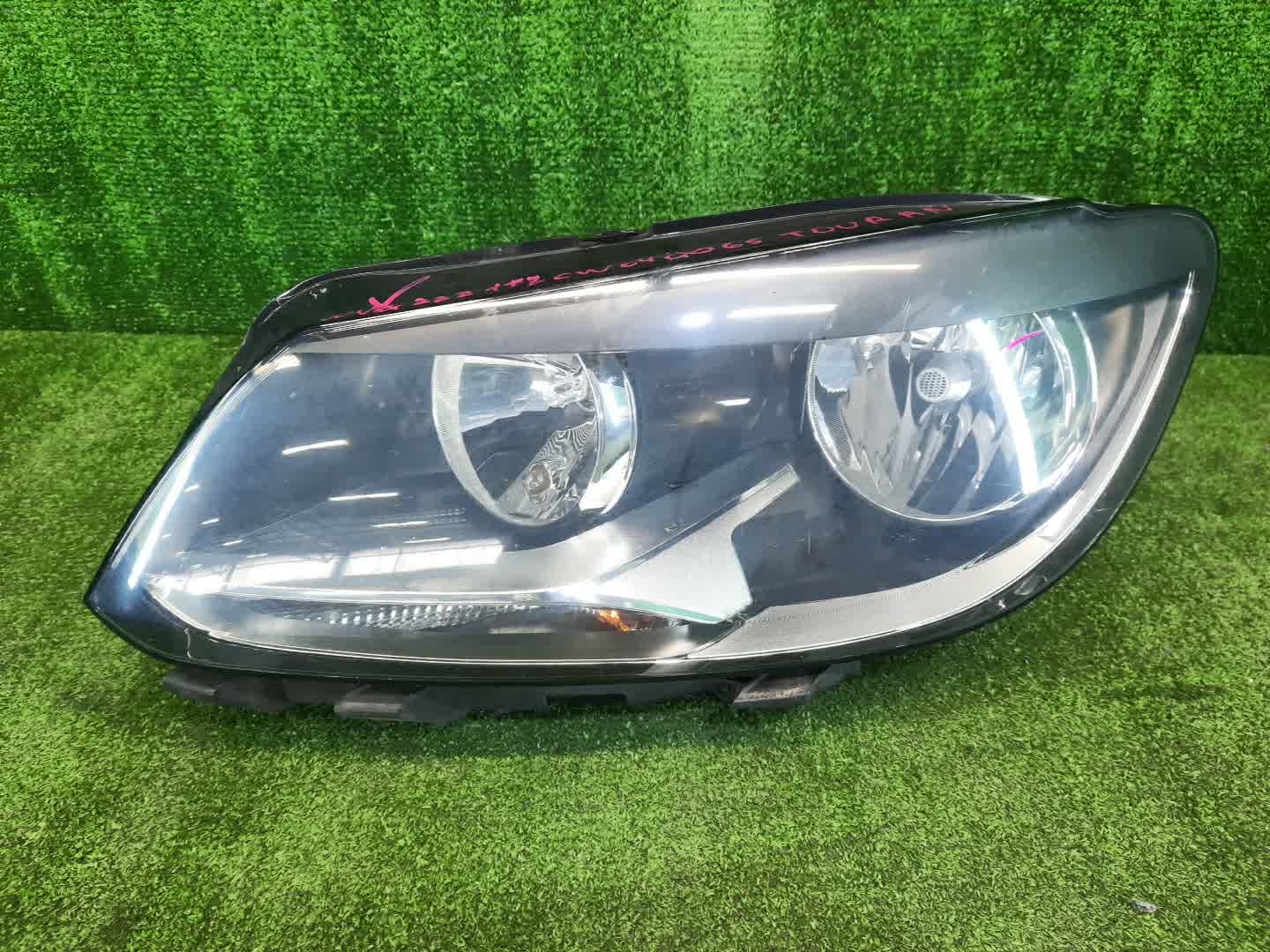 Фара левая передняя VOLKSWAGEN TOURAN 1T3 1 ракурс