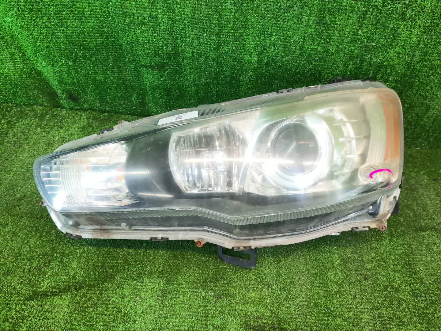 Фара левая передняя MITSUBISHI LANCER, GALANT FORTIS CY4A, CY2A, CY3A, CY6A, CX6A, CX4A, CX3A 1 ракурс