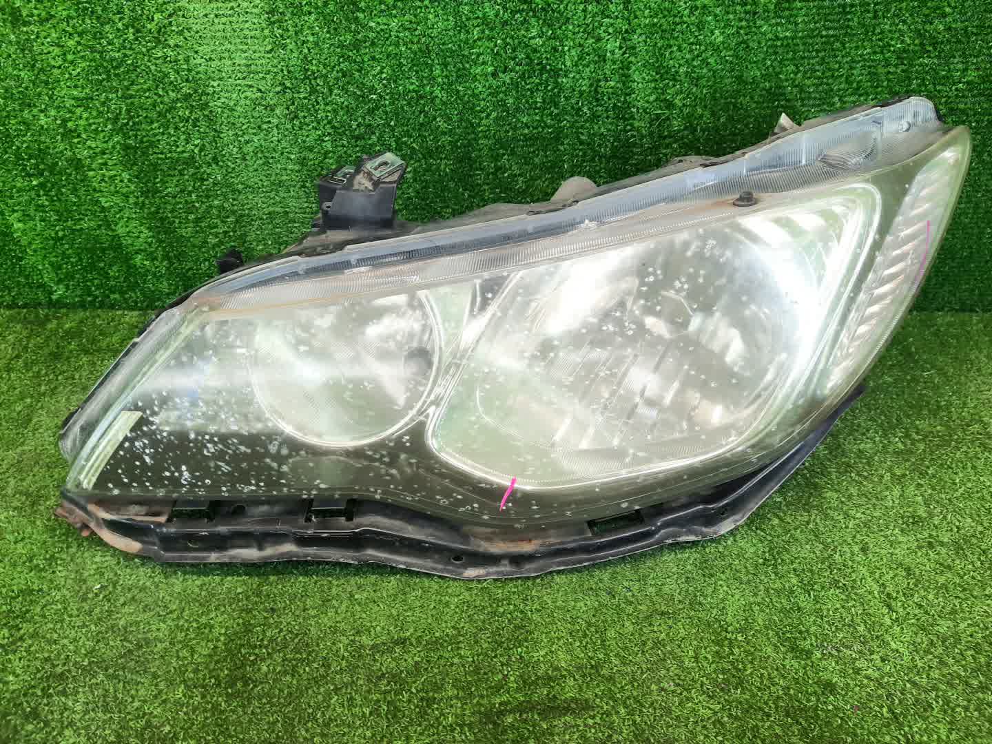 Фара левая передняя HONDA CIVIC FD2, FD1, FD3 1 ракурс