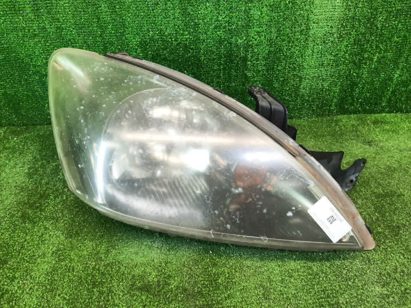 Фара правая передняя MITSUBISHI LANCER CEDIA, LANCER CS3W, CS9W, CS9A, CS1A, CS2A, CS2W, CS5W, CS5A, CS3A, CS6A, CS2V 1 ракурс