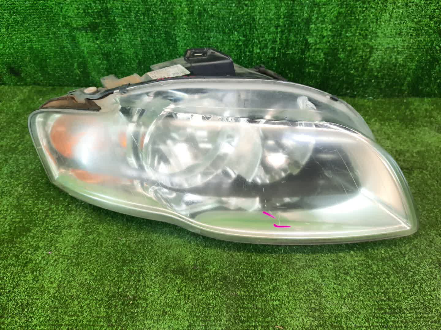 Фара правая передняя AUDI A4 8ED, 8E, 8HE, 8H7, 8E5, 8EC, B7, B6 8E0941004AK 1 ракурс