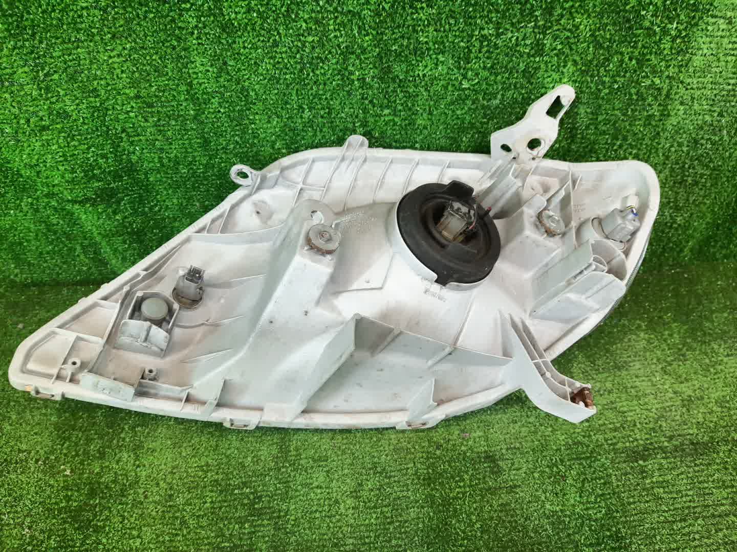 Фара правая передняя TOYOTA COROLLA, COROLLA FIELDER ZZE124, NZE121, NZE120, ZZE122, NZE124, CE121, NZE121G, ZZE123G, ZZE124G, ZZE122G, NZE124G , 1NZ-FE, 1ZZ-FE 2 ракурс