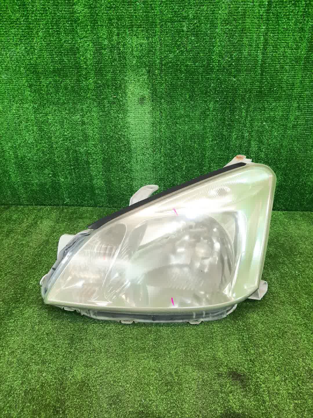 Фара левая передняя TOYOTA PREMIO ZZT240, NZT240, AZT240, ZZT245 1 ракурс