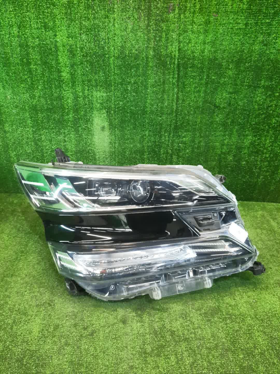 Фара правая передняя TOYOTA VELLFIRE AGH35W, AYH30W, AGH30W, GGH30W 1 ракурс Фара правая передняя TOYOTA VELLFIRE AGH35W, AYH30W, AGH30W, GGH30W 1 ракурс