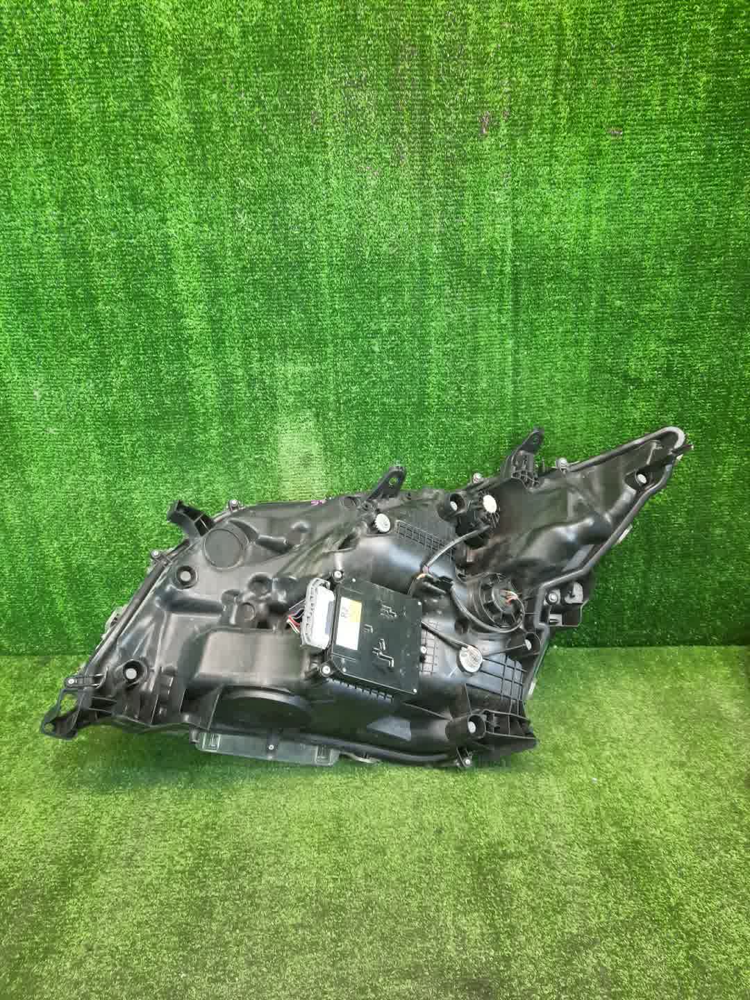 Фара правая передняя TOYOTA VELLFIRE AGH35W, AYH30W, AGH30W, GGH30W 2 ракурс