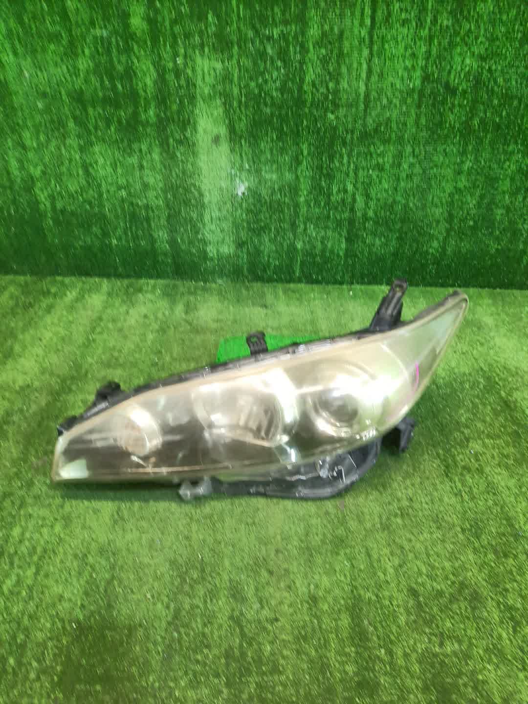 Фара левая передняя TOYOTA WISH ZGE20W, ZGE20G, ZGE25W, ZGE21G, ZGE22W, ZGE25G 1 ракурс