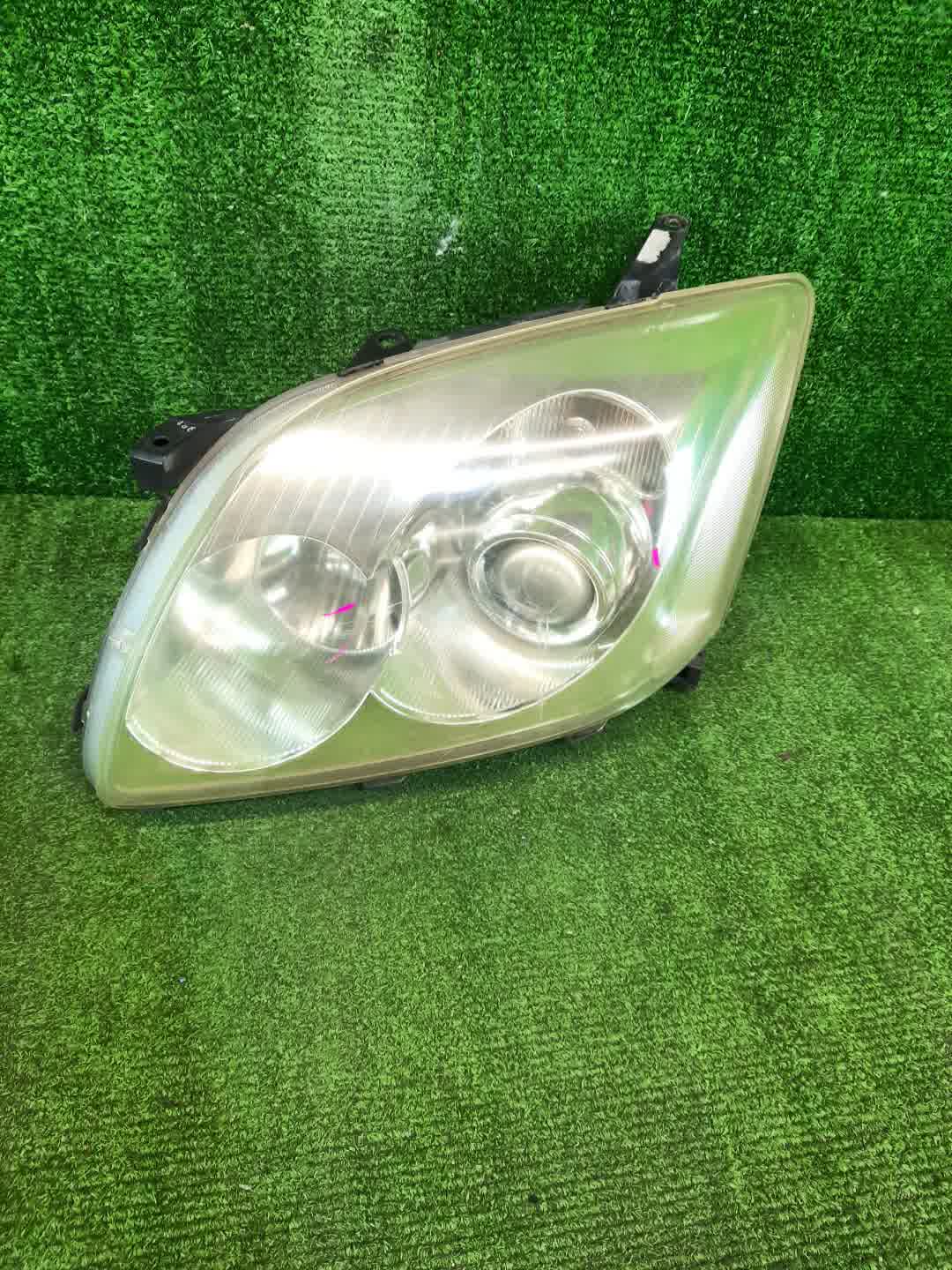 Фара левая передняя TOYOTA AVENSIS ZZT251, AZT250, AZT255, AZT251 1 ракурс