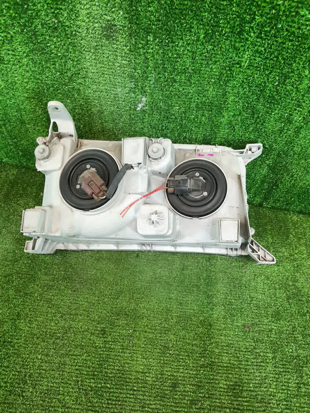 Фара левая передняя TOYOTA CROWN JZS151, JZS155, GS151, LS151, JZS157, JZS153 3 ракурс