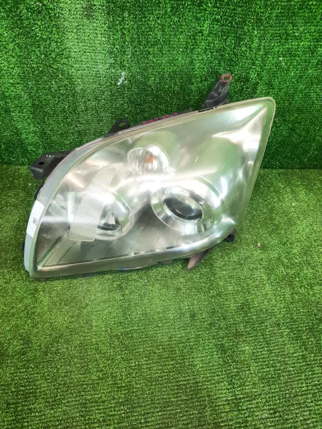 Фара левая передняя TOYOTA AVENSIS ZZT251, AZT250, AZT255, AZT251 1 ракурс
