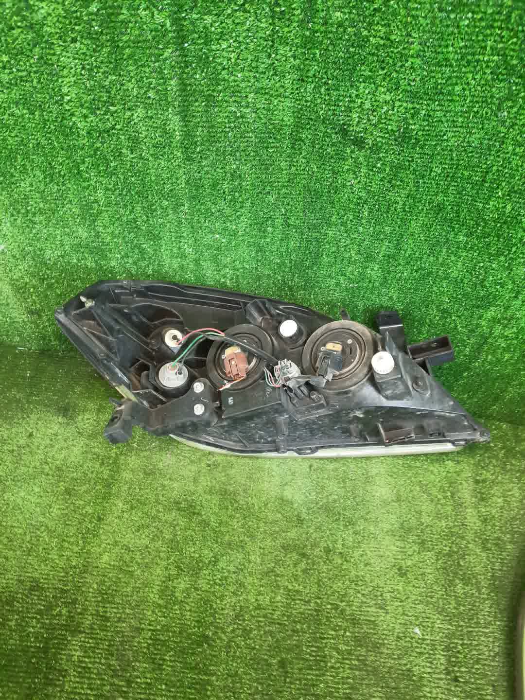Фара левая передняя NISSAN PRIMERA P12, QP12, TNP12, TP12, HP12, RP12, WTNP12, WTP12, WHP12, WRP12 , QG18DE, QR20DE, SR20VE, QR25DD 4 ракурс