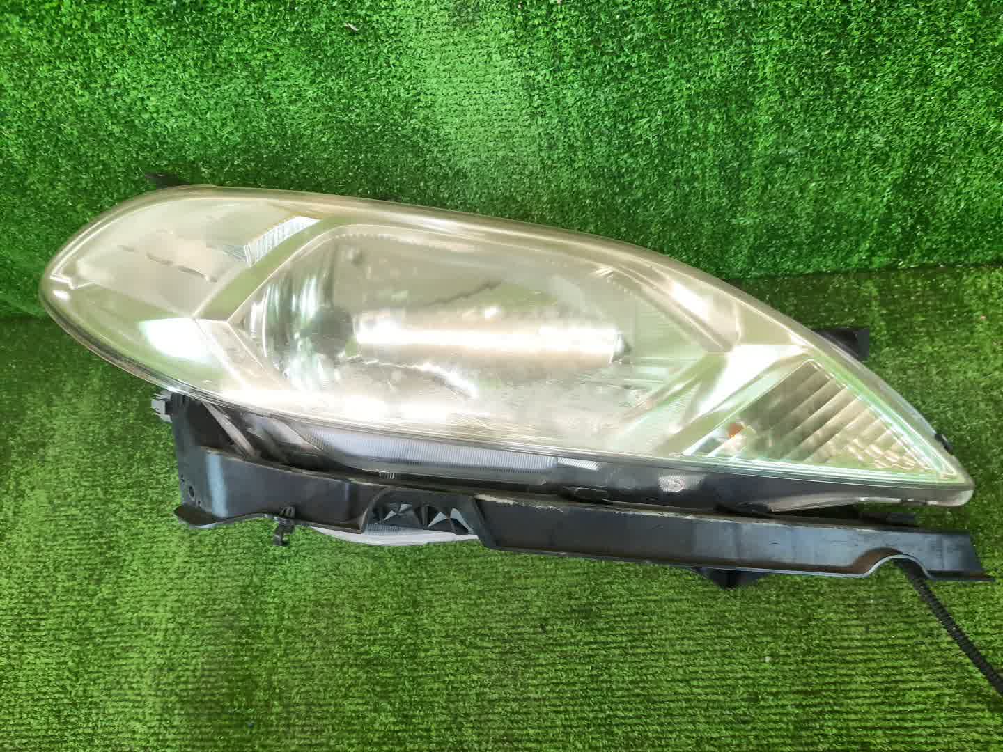 Фара правая передняя HONDA EDIX BE1, BE2, BE3, BE4, BE8, BE3, BE1, BE2, BE4, BE8 1 ракурс Фара правая передняя HONDA EDIX BE1, BE2, BE3, BE4, BE8, BE3, BE1, BE2, BE4, BE8 1 ракурс