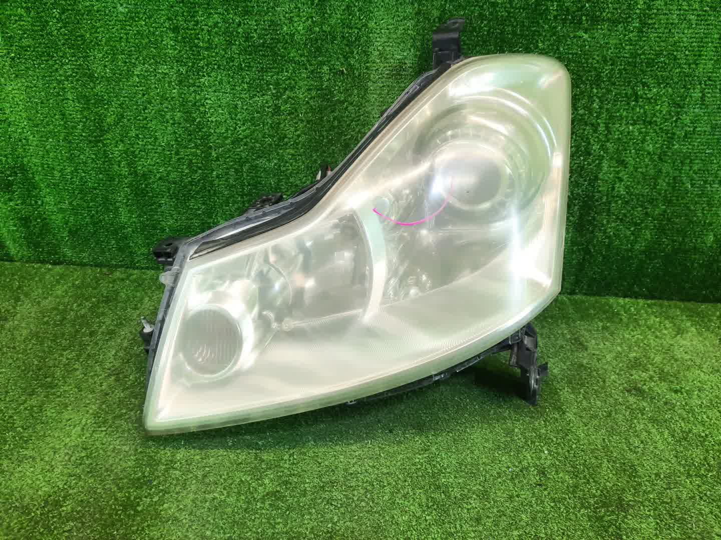 Фара левая передняя NISSAN FUGA Y50, PNY50, PY50, GY50 1 ракурс