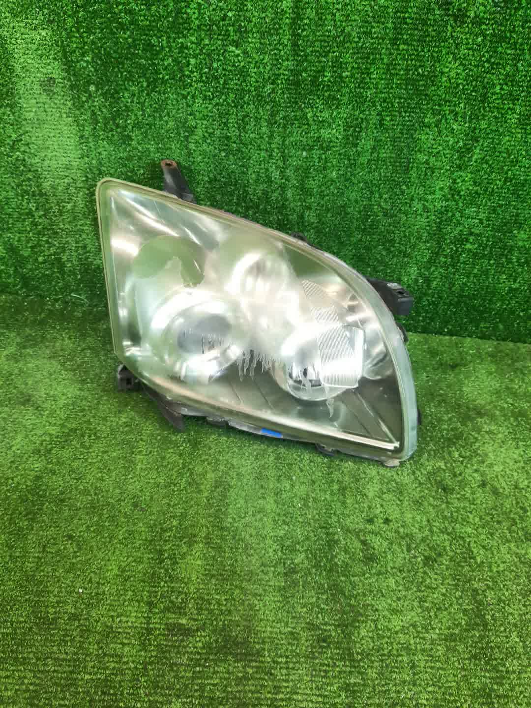 Фара правая передняя TOYOTA AVENSIS ZZT251, AZT250, AZT255, AZT251 1 ракурс