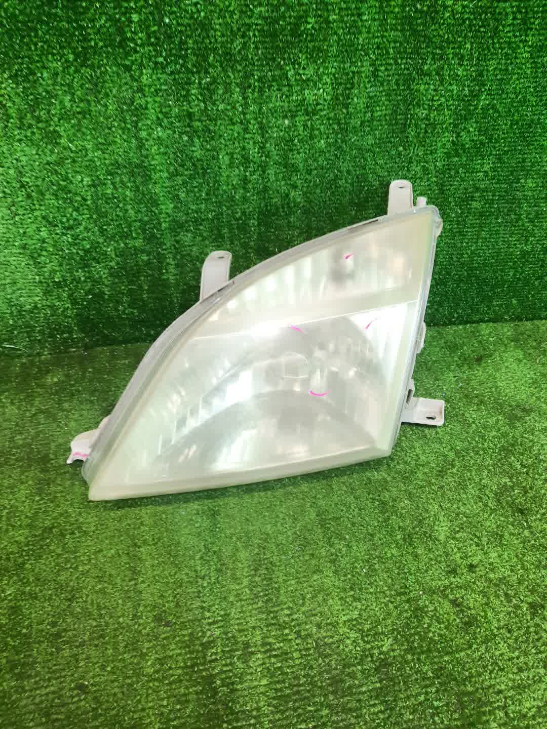 Фара левая передняя TOYOTA NADIA ACN10, SXN10, SXN15 1 ракурс