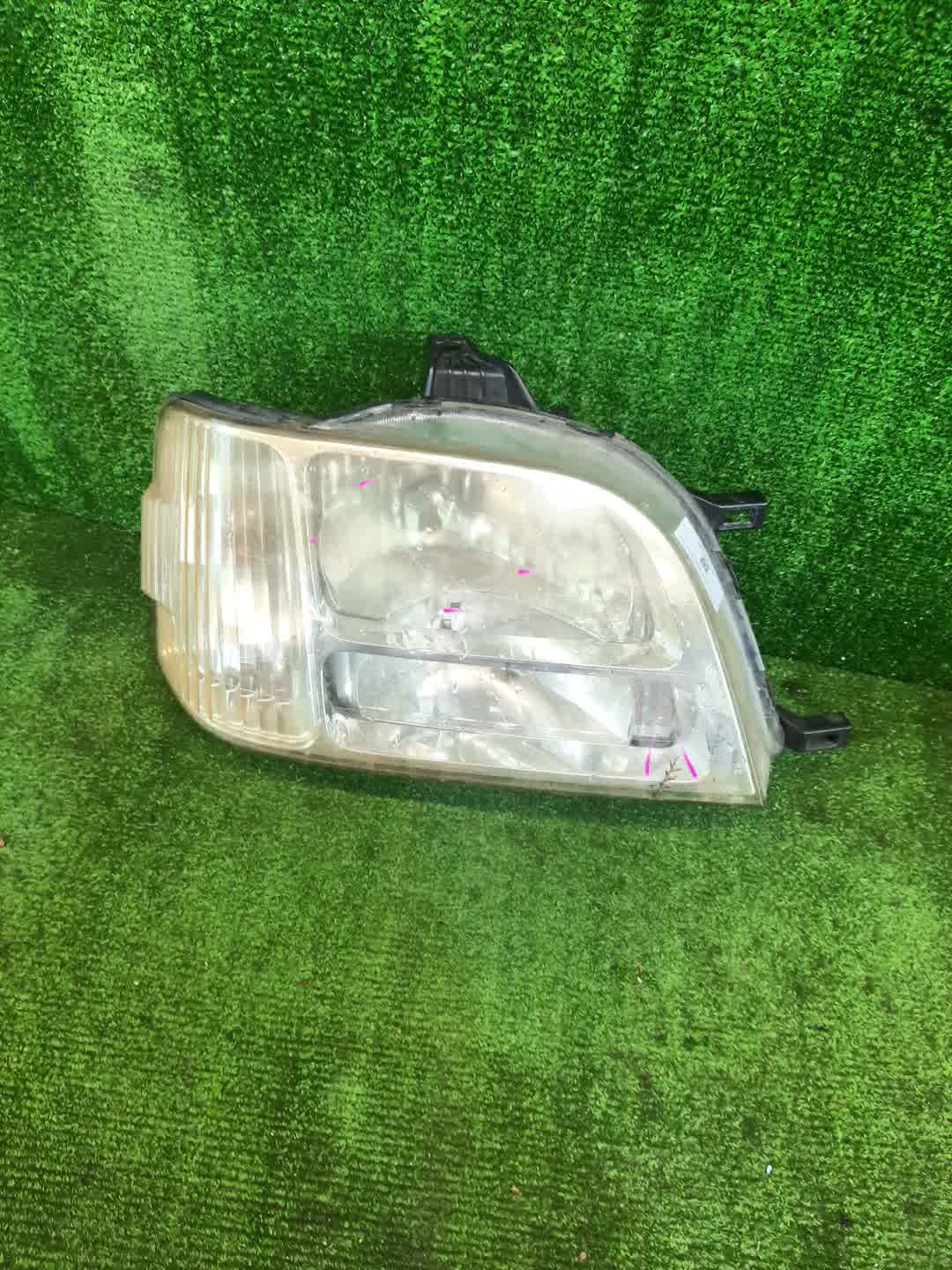 Фара правая передняя HONDA STEPWGN RF1, RF2 1 ракурс Фара правая передняя HONDA STEPWGN RF1, RF2 1 ракурс