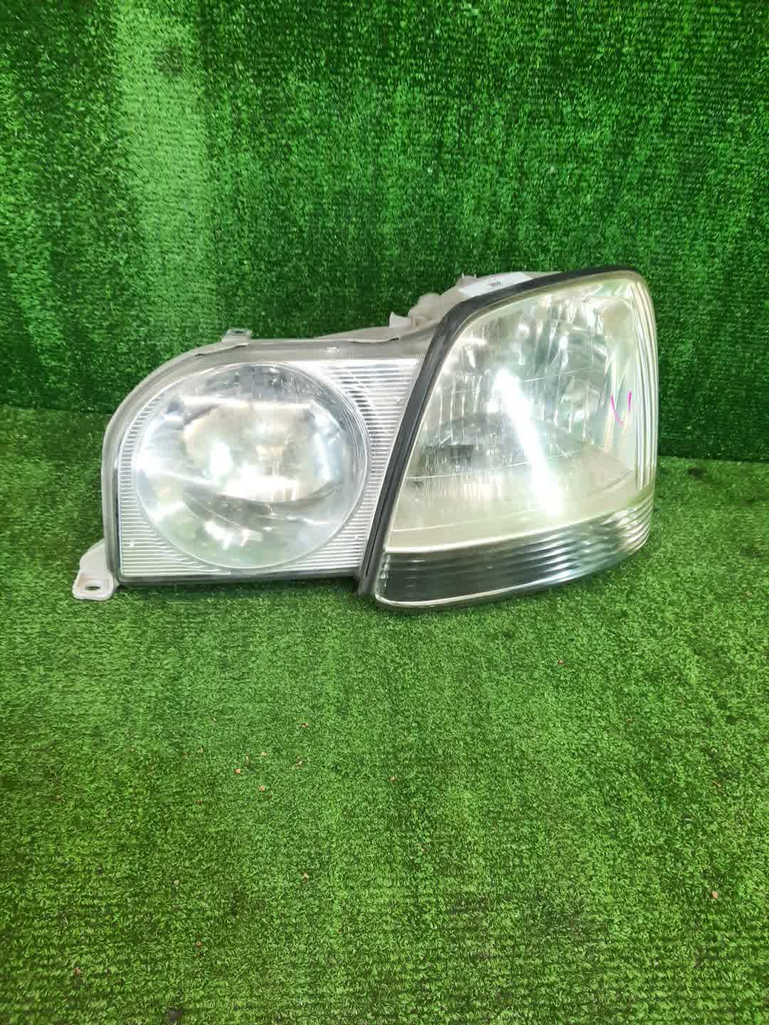 Фара левая передняя TOYOTA PROGRES JCG10, JCG11, JCG15 1 ракурс
