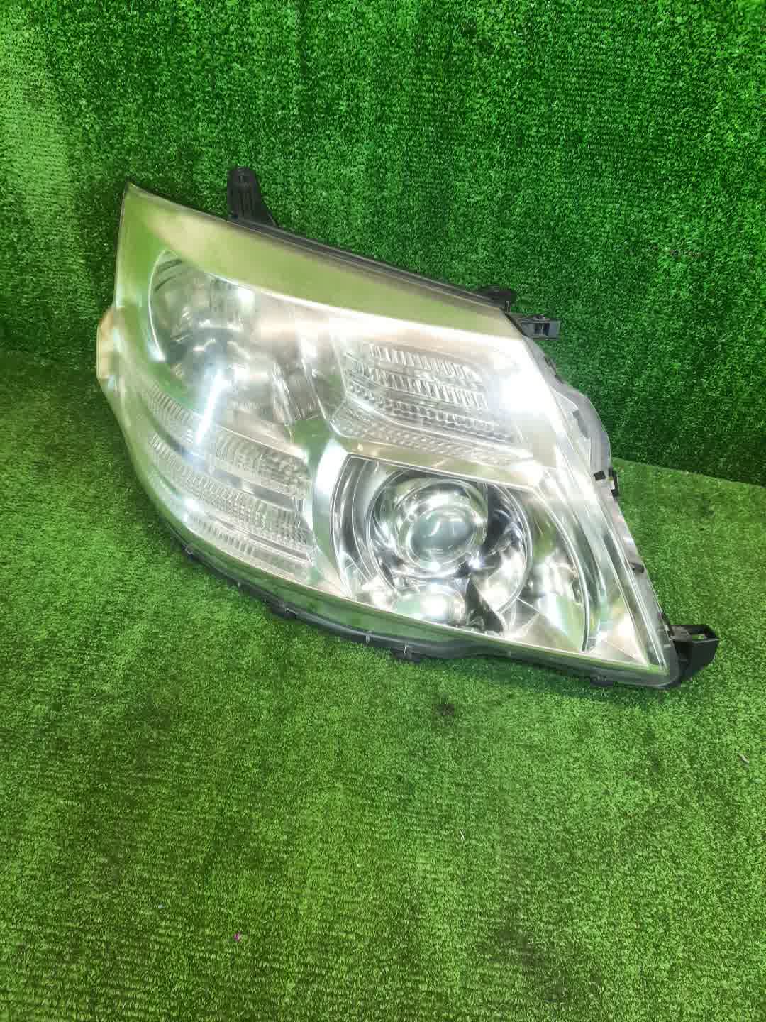 Фара правая передняя TOYOTA ALPHARD MNH15W, MNH10W, ANH15W, ANH10W 1 ракурс