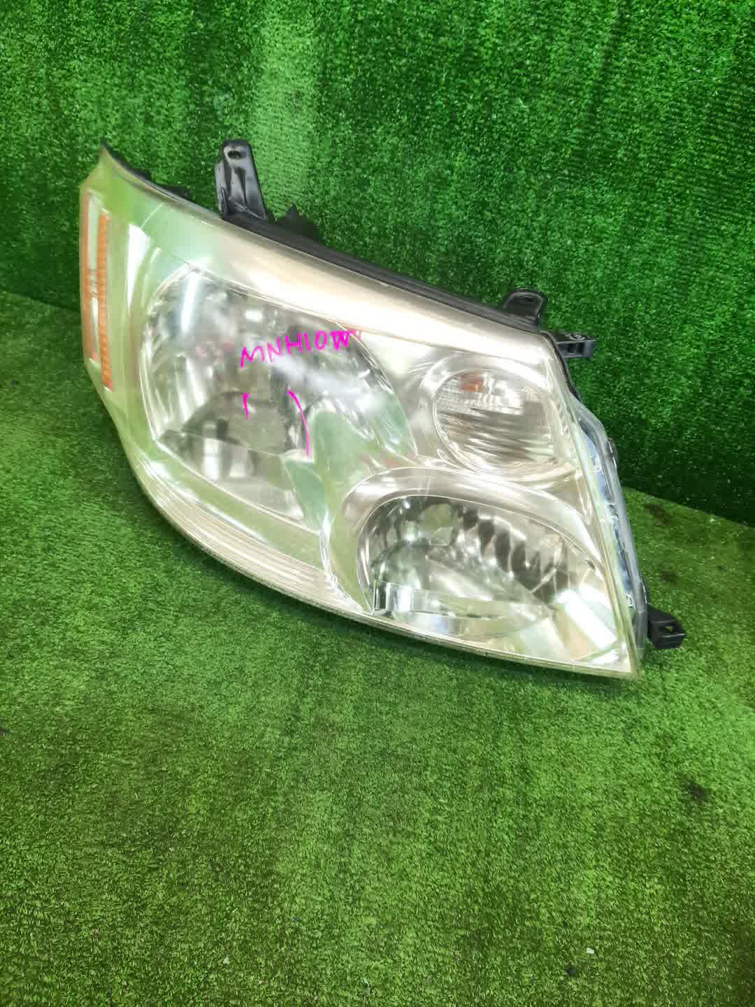 Фара правая передняя TOYOTA ALPHARD MNH15W, MNH10W, ANH15W, ANH10W 1 ракурс