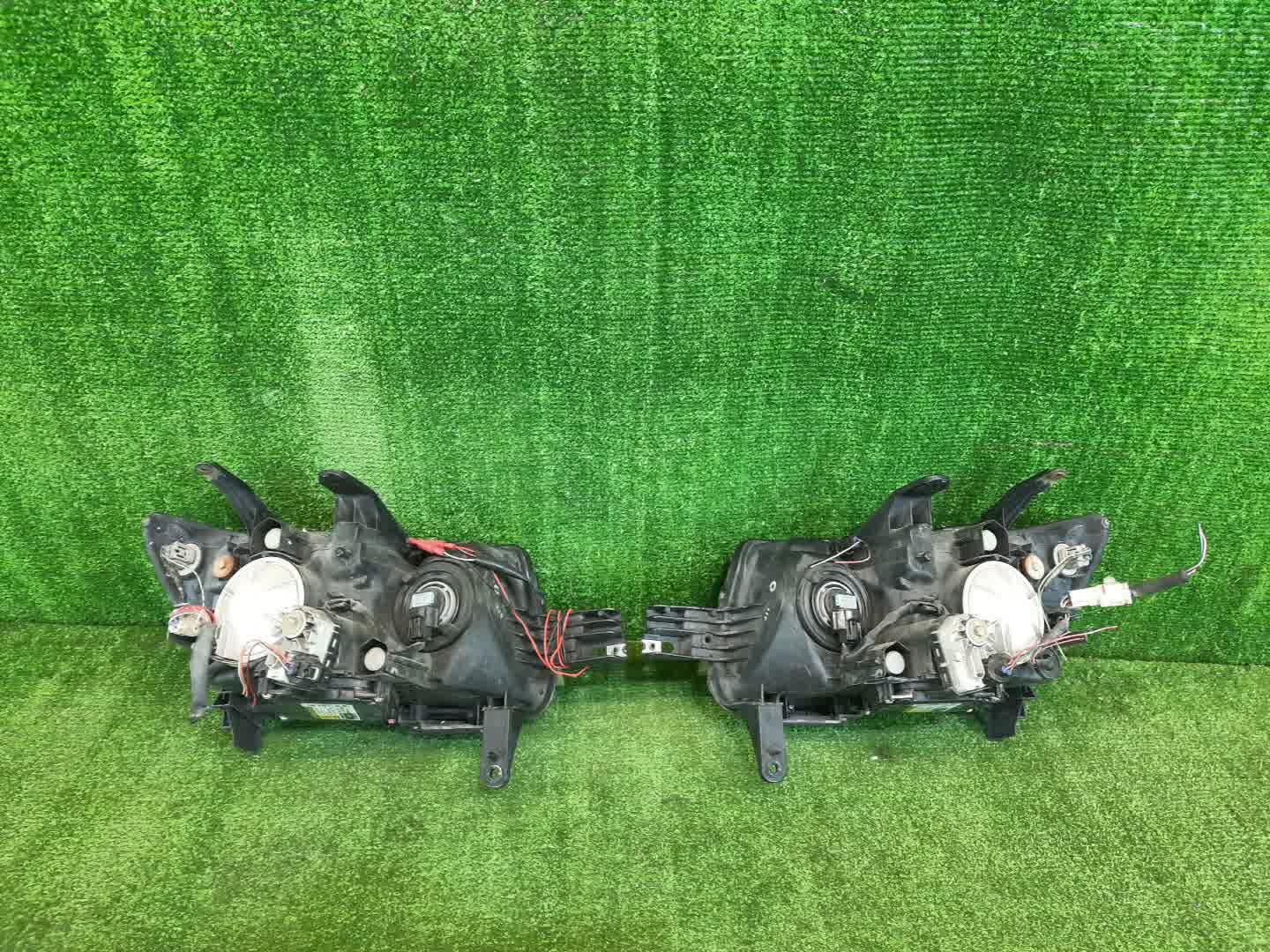 Фара левая передняя TOYOTA BB QNC20, QNC21, QNC25 4 ракурс