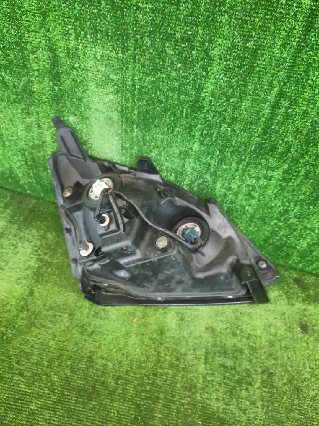 Фара левая передняя HONDA CIVIC EU3, EU1, EU4, EU2 2 ракурс