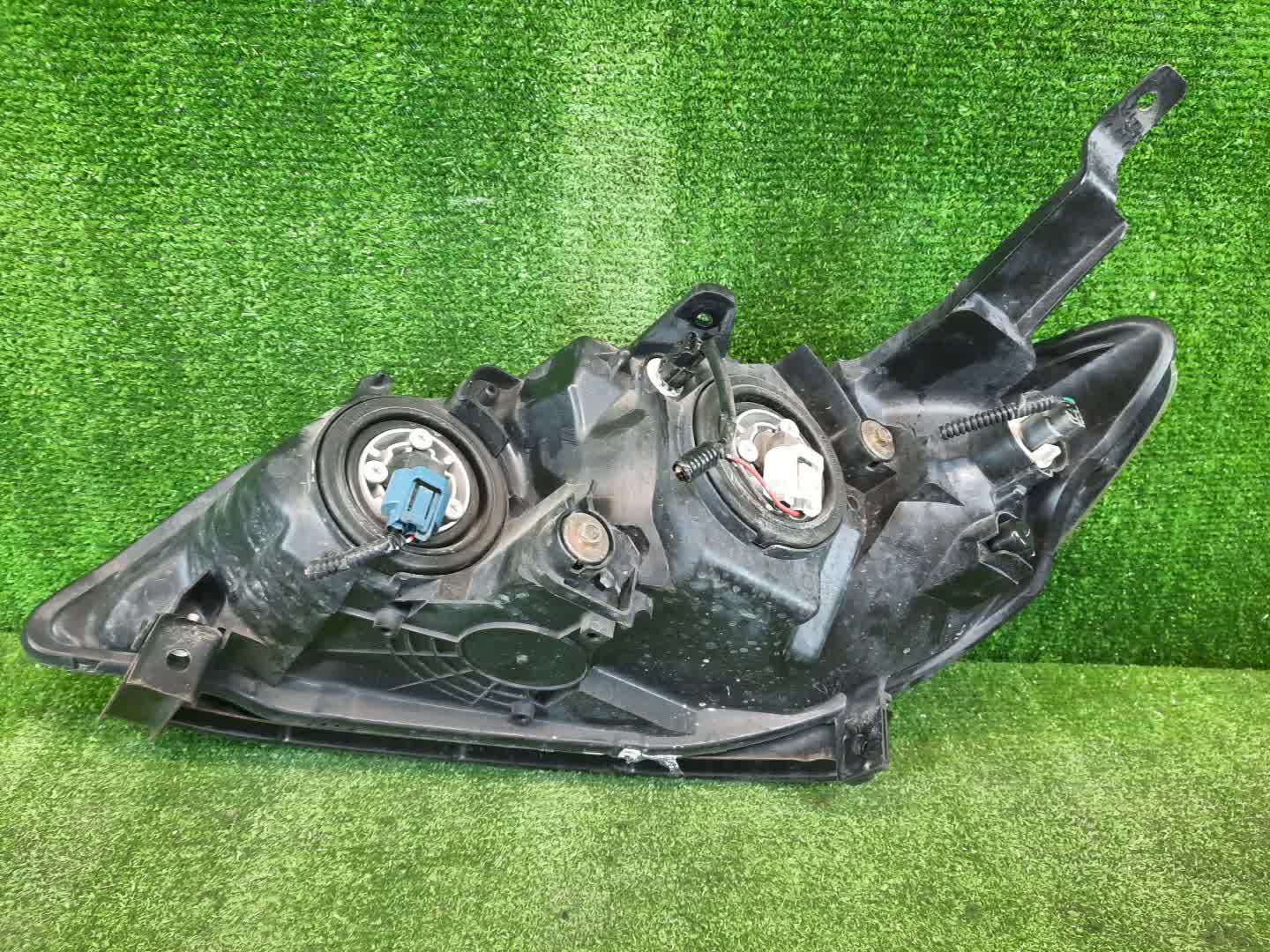 Фара правая передняя HONDA CIVIC, CIVIC FERIO ES1, ES2, ES3, ES9, ET2 2 ракурс