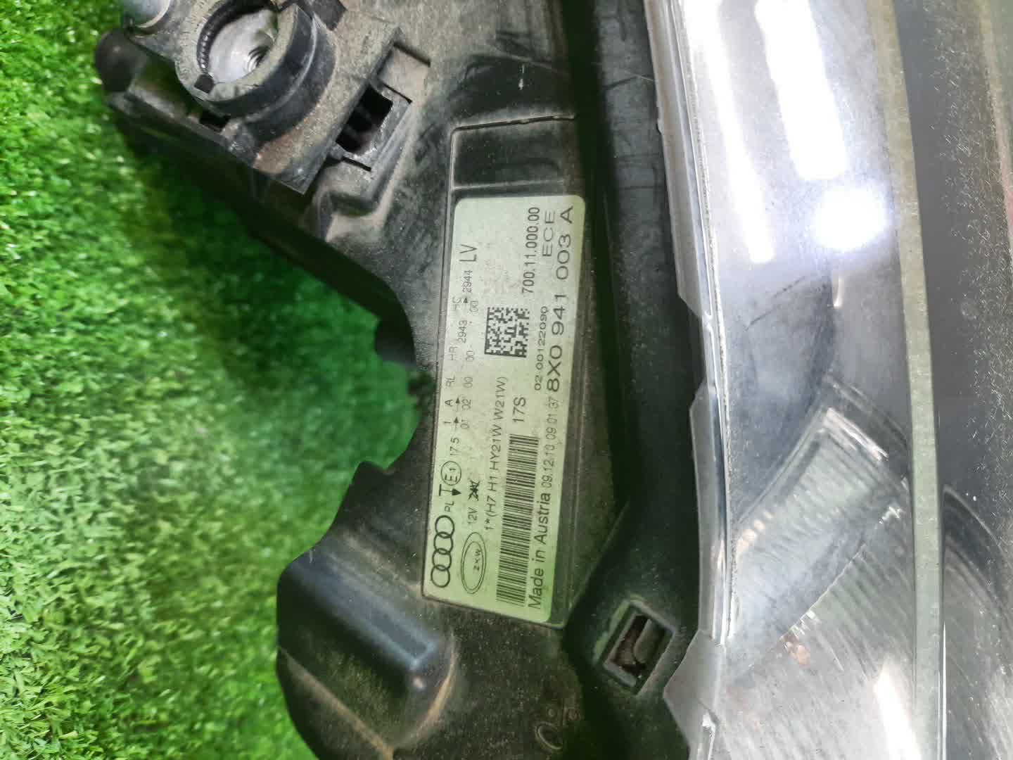 Фара левая передняя AUDI A1 8X1 3 ракурс