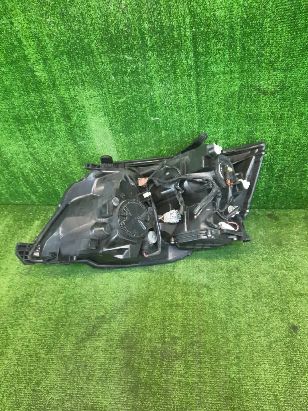 Фара правая передняя TOYOTA ALPHARD MNH15W, MNH10W, ANH15W, ANH10W 2 ракурс