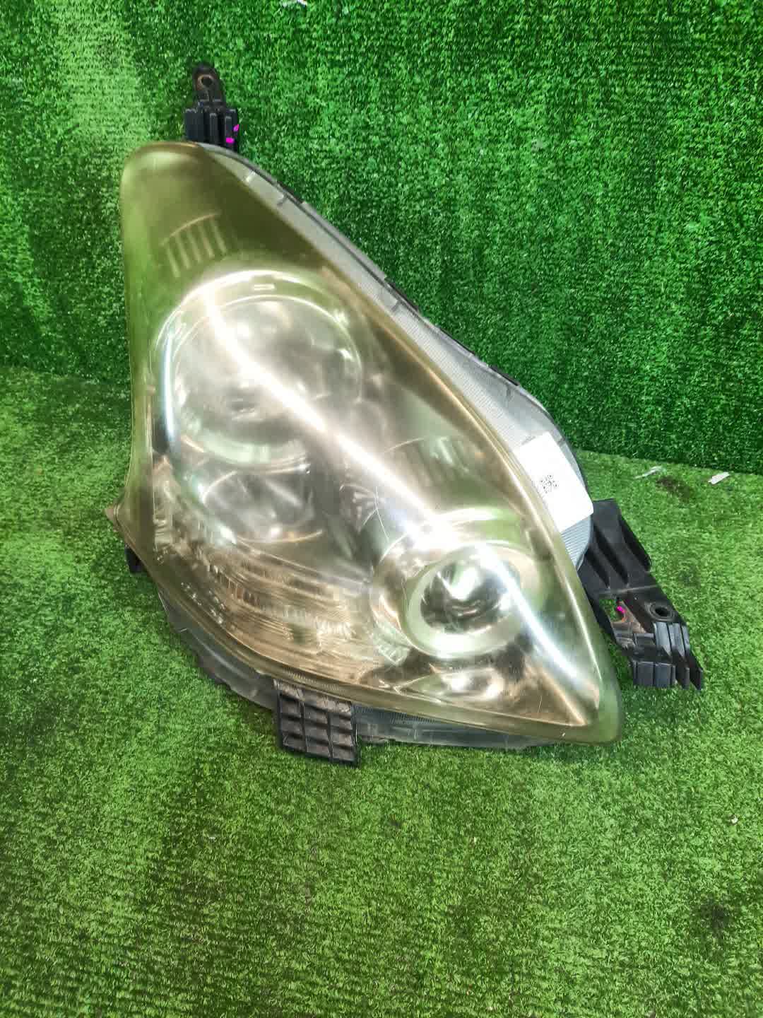 Фара правая передняя TOYOTA RACTIS NCP100, NCP105, SCP100 1 ракурс