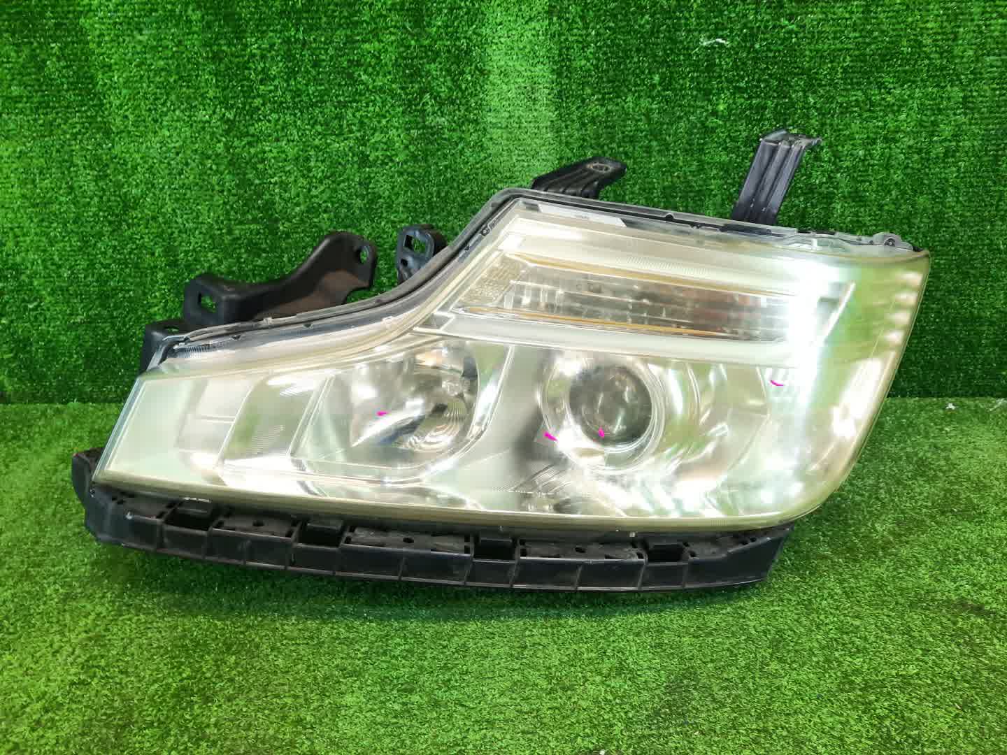 Фара левая передняя HONDA STEPWGN RK5 1 ракурс Фара левая передняя HONDA STEPWGN RK5 1 ракурс