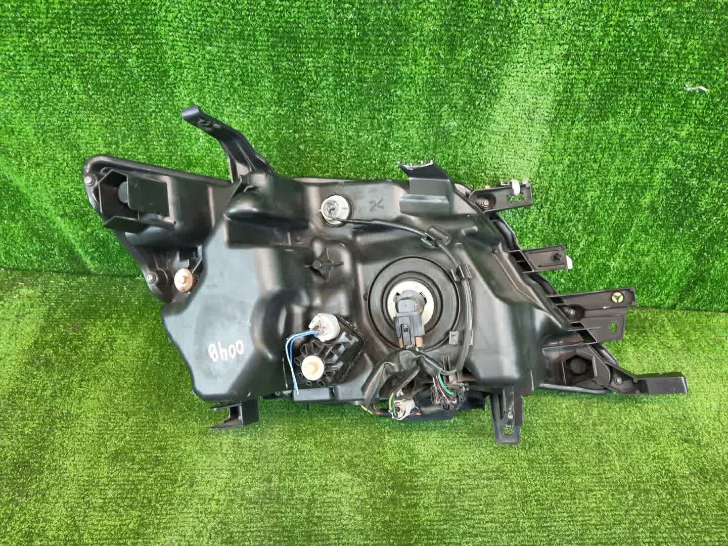 Фара левая передняя NISSAN SERENA C26 4 ракурс