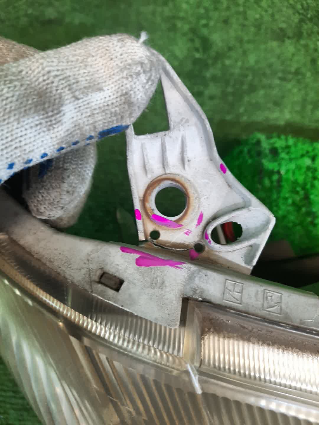 Фара правая передняя TOYOTA COROLLA, COROLLA FIELDER ZZE124, NZE121, NZE120, ZZE122, NZE124, CE121, NZE121G, ZZE123G, ZZE124G, ZZE122G, NZE124G , 1NZ-FE, 1ZZ-FE 3 ракурс