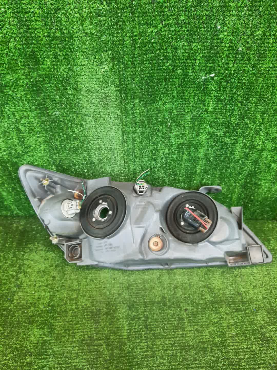 Фара левая передняя TOYOTA ALTEZZA, IS200, IS300 GXE10, SXE10, JCE10, JCE15 2 ракурс