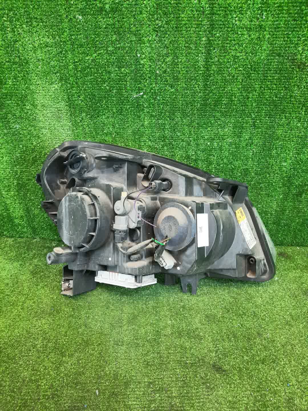 Фара левая передняя NISSAN DUALIS J10, KNJ10, KJ10, NJ10 2 ракурс Фара левая передняя NISSAN DUALIS J10, KNJ10, KJ10, NJ10 2 ракурс
