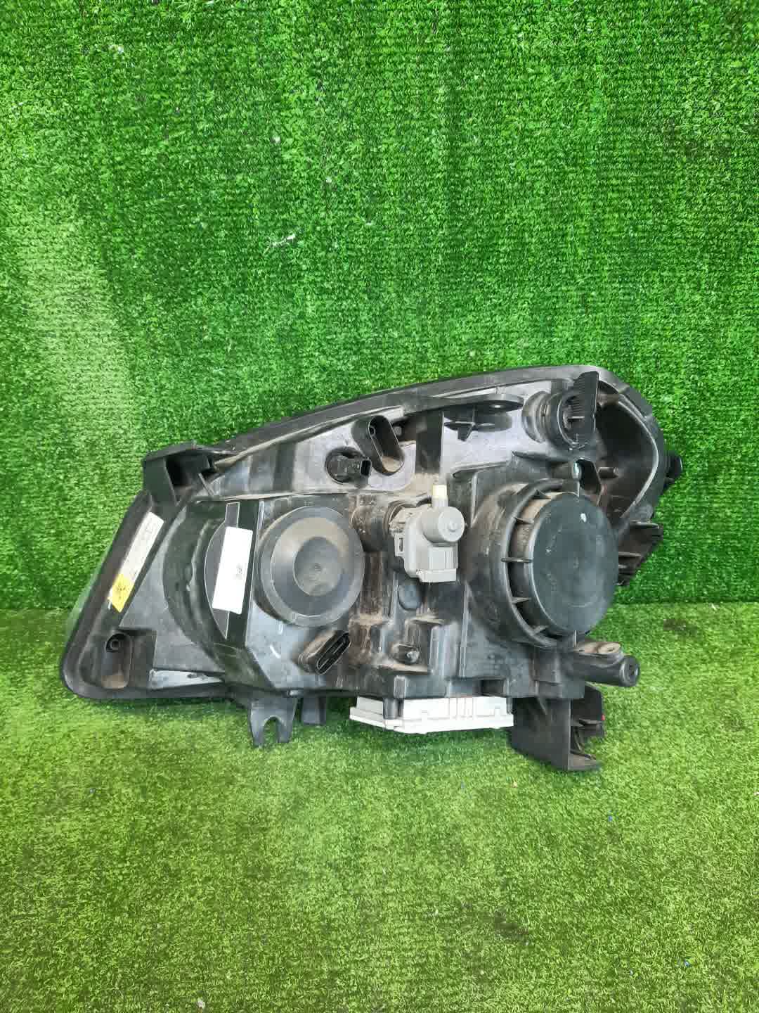 Фара правая передняя NISSAN DUALIS J10, KNJ10, KJ10, NJ10 3 ракурс Фара правая передняя NISSAN DUALIS J10, KNJ10, KJ10, NJ10 3 ракурс