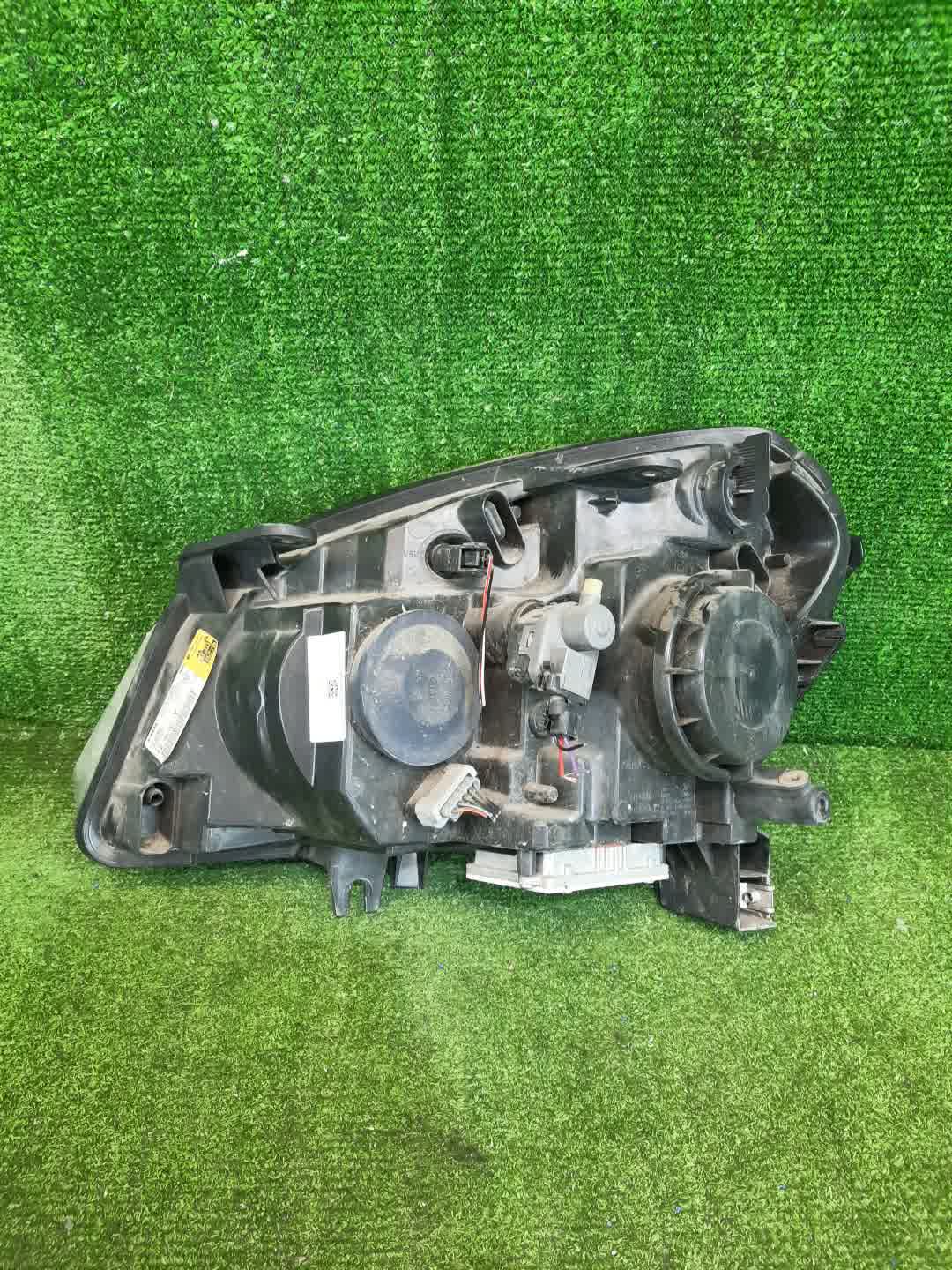 Фара правая передняя NISSAN DUALIS J10, KNJ10, KJ10, NJ10 2 ракурс Фара правая передняя NISSAN DUALIS J10, KNJ10, KJ10, NJ10 2 ракурс