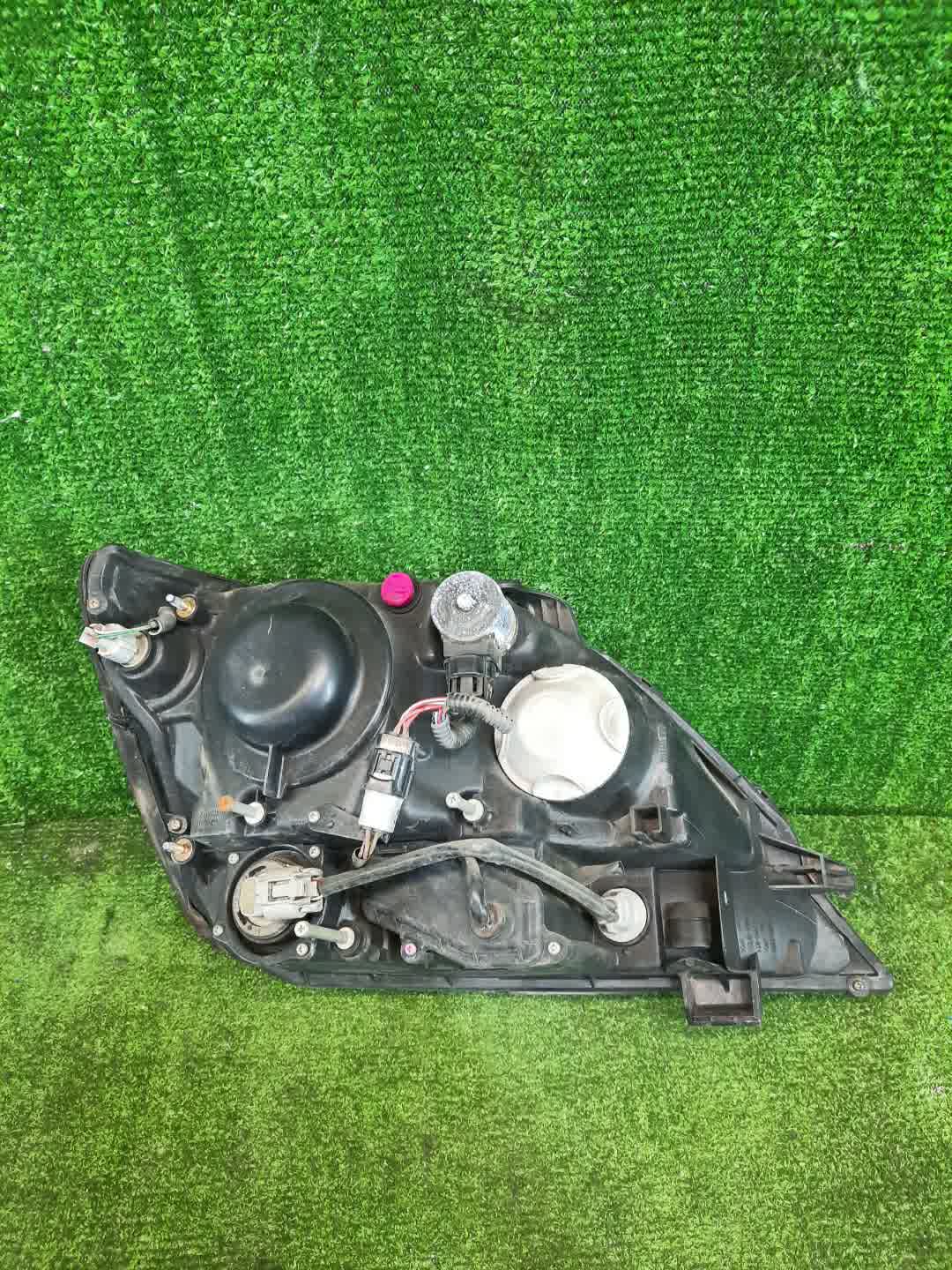Фара левая передняя TOYOTA HARRIER MCU15W, MCU10W, SXU15W, SXU10W, ACU10W, ACU15W 4 ракурс