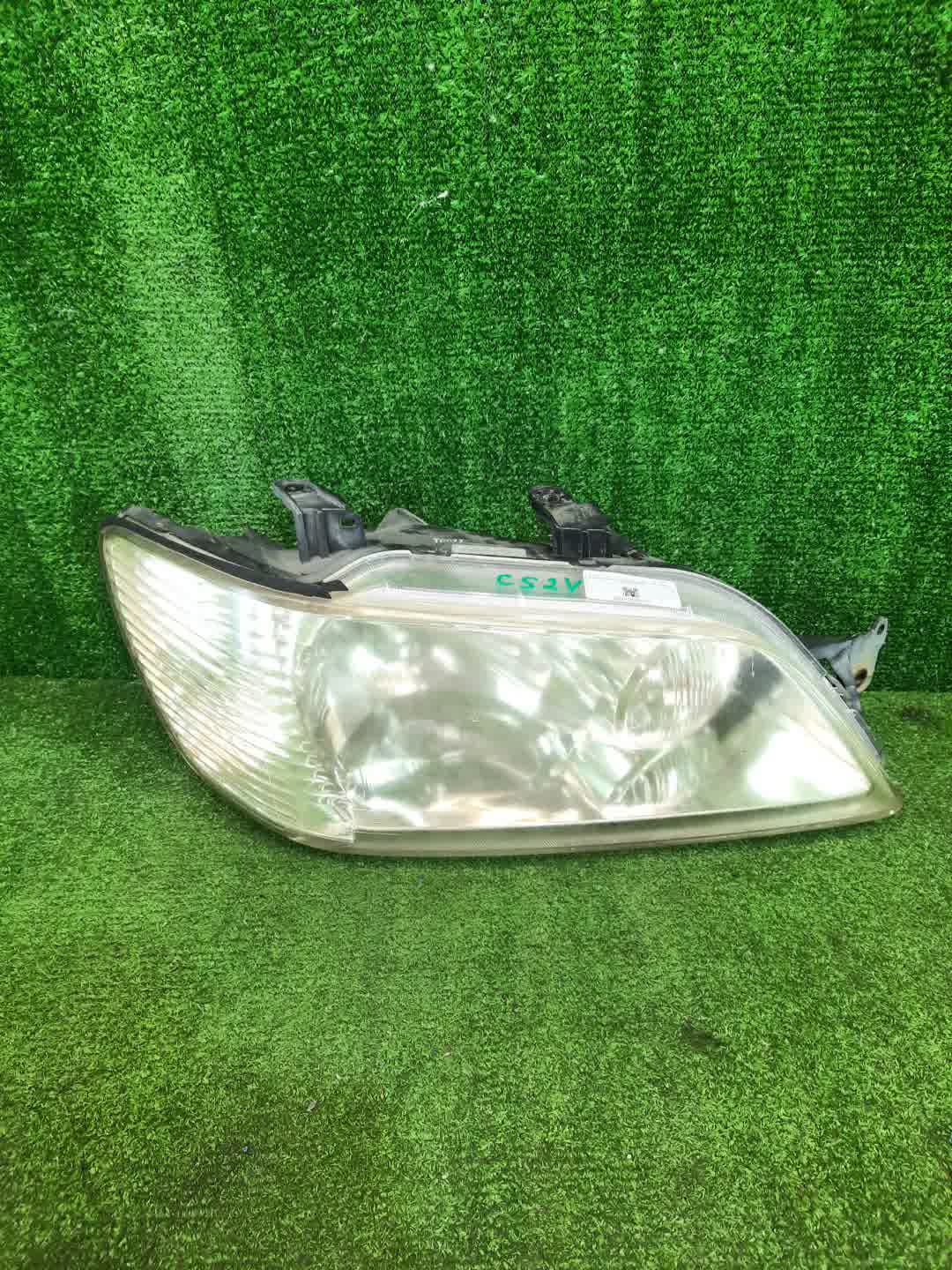 Фара правая передняя MITSUBISHI LANCER CEDIA, LANCER CS3W, CS9W, CS9A, CS1A, CS2A, CS2W, CS5W, CS5A, CS3A, CS6A, CS2V 1 ракурс