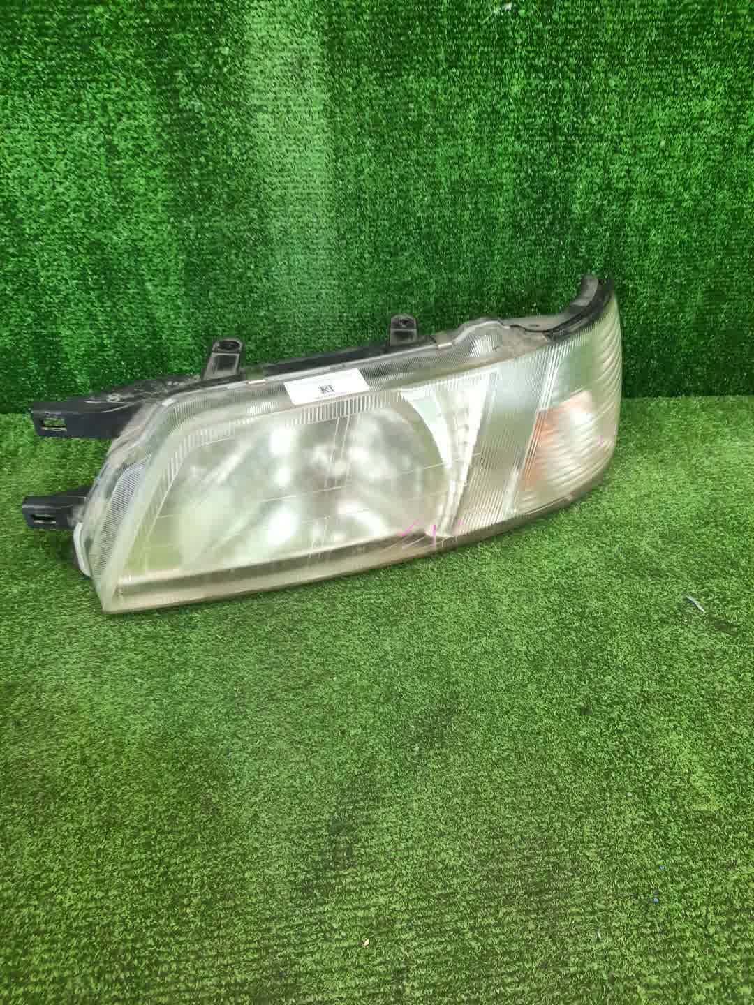 Фара левая передняя NISSAN BLUEBIRD SU14, QU14, ENU14, HU14, HNU14, EU14 1 ракурс