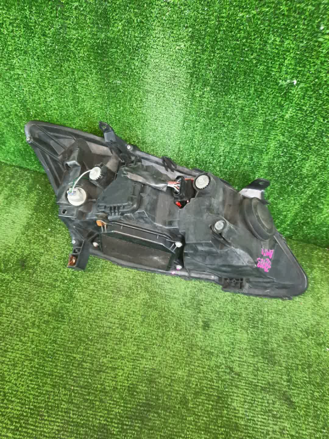 Фара левая передняя TOYOTA ALLEX, COROLLA RUNX ZZE124, NZE121, ZZE122, ZZE123, NZE124 2 ракурс