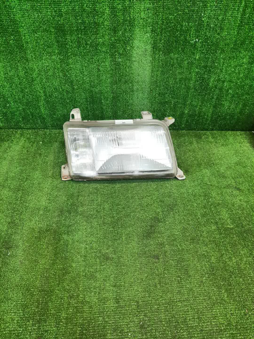 Фара правая передняя TOYOTA CROWN JZS151, JZS155, GS151, LS151, JZS157, JZS153 1 ракурс Фара правая передняя TOYOTA CROWN JZS151, JZS155, GS151, LS151, JZS157, JZS153 1 ракурс