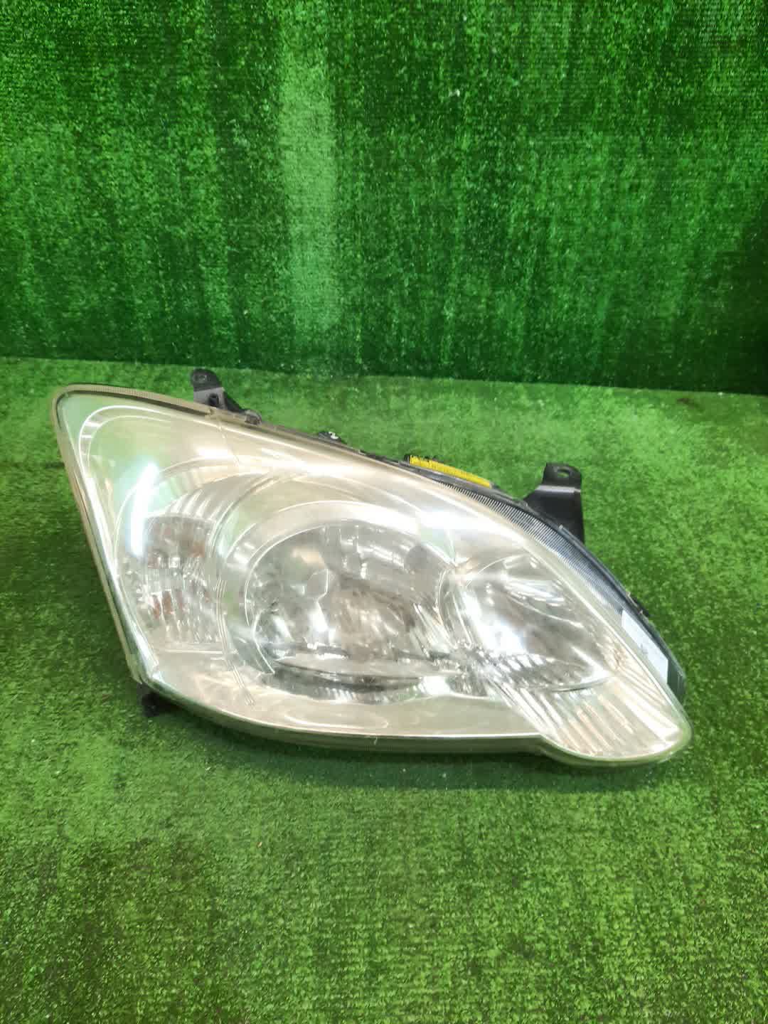 Фара правая передняя TOYOTA ALLEX, COROLLA RUNX ZZE124, NZE121, ZZE122, ZZE123, NZE124 1 ракурс