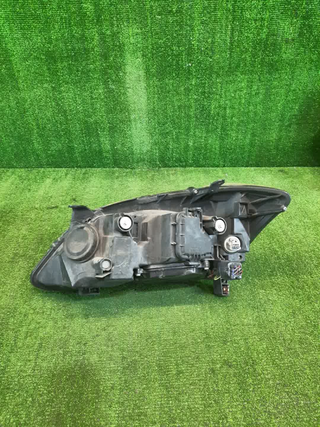 Фара правая передняя TOYOTA ALLEX, COROLLA RUNX ZZE124, NZE121, ZZE122, ZZE123, NZE124 2 ракурс