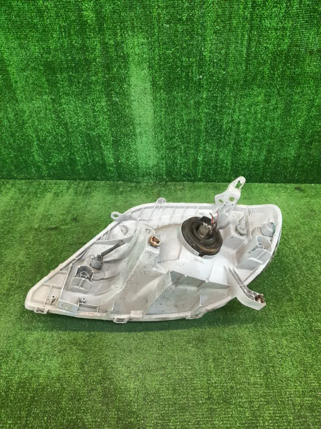 Фара правая передняя TOYOTA COROLLA, COROLLA FIELDER ZZE124, NZE121, NZE120, ZZE122, NZE124, CE121, NZE121G, ZZE123G, ZZE124G, ZZE122G, NZE124G , 1NZ-FE, 1ZZ-FE 2 ракурс