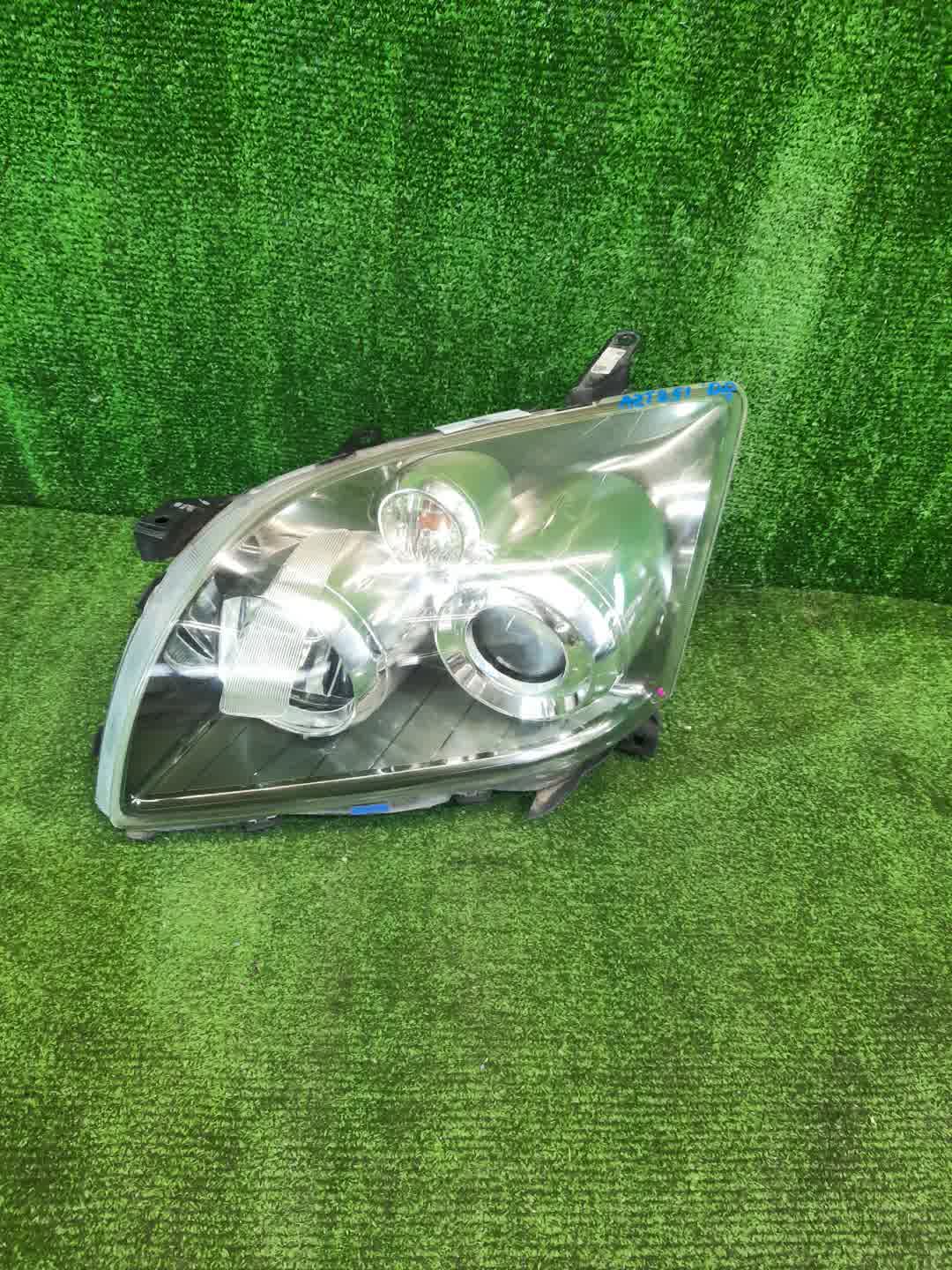Фара левая передняя TOYOTA AVENSIS ZZT251, AZT250, AZT255, AZT251 1 ракурс