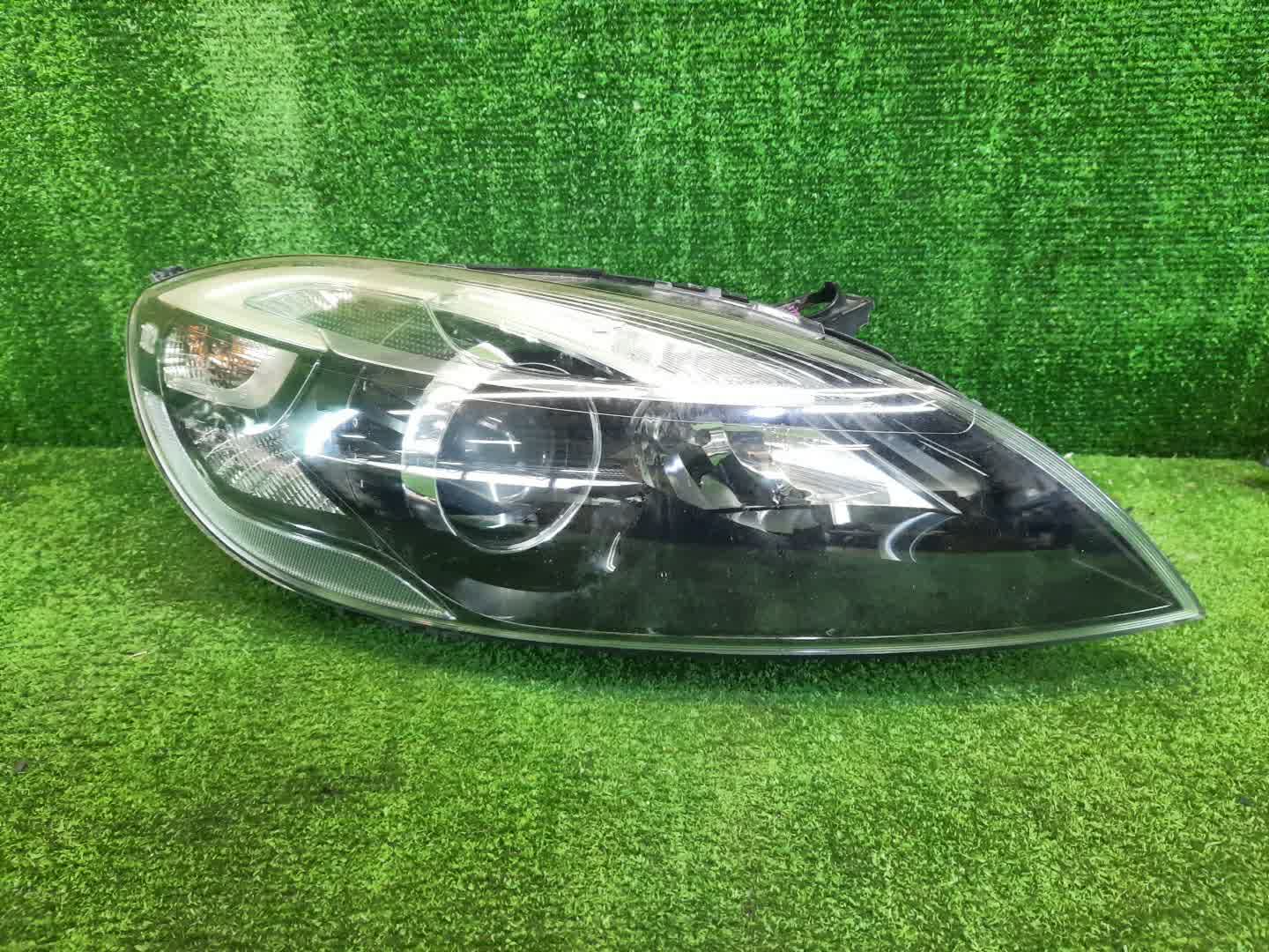 Фара правая передняя VOLVO V40 MZ63, MV, MV48 1 ракурс Фара правая передняя VOLVO V40 MZ63, MV, MV48 1 ракурс