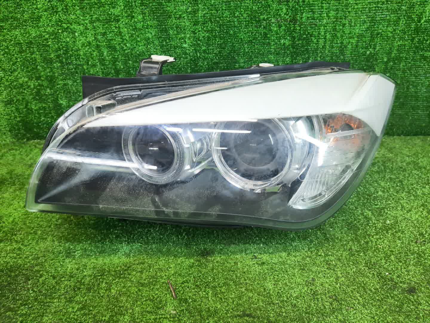 Фара левая передняя BMW X1 E84 1 ракурс